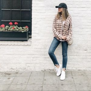 Meet your Posher, Angelica